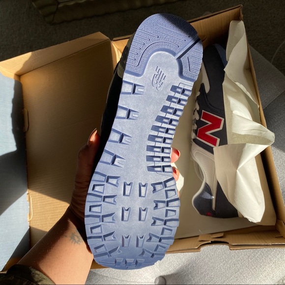 SOLD - New Balance 574 Classic Core Plus Navy Red - Picture 4 of 4